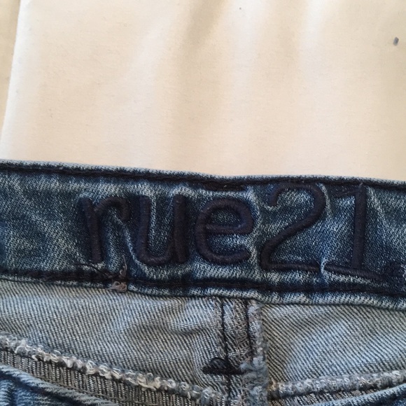 JEANS - Picture 5 of 6